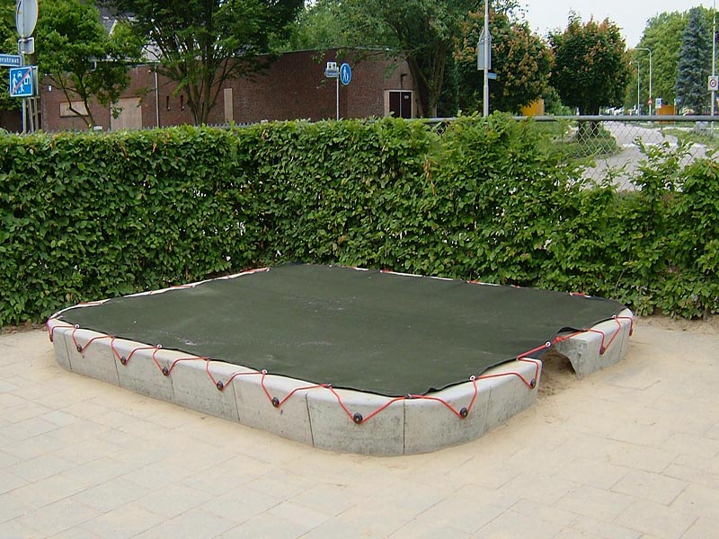 Sandpit Cover custom made Howitec partner in netting solutions